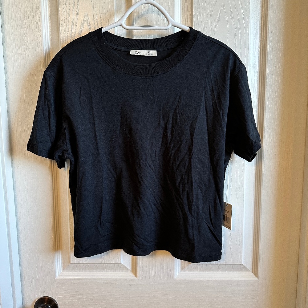 Dex cropped tshirt, NWT